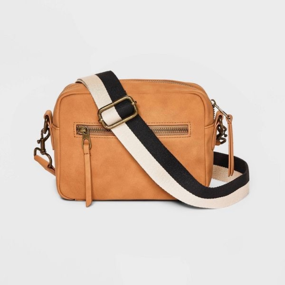 NWT Tan Camera Crossbody Bag purse with black white Strap - Universal Thread™